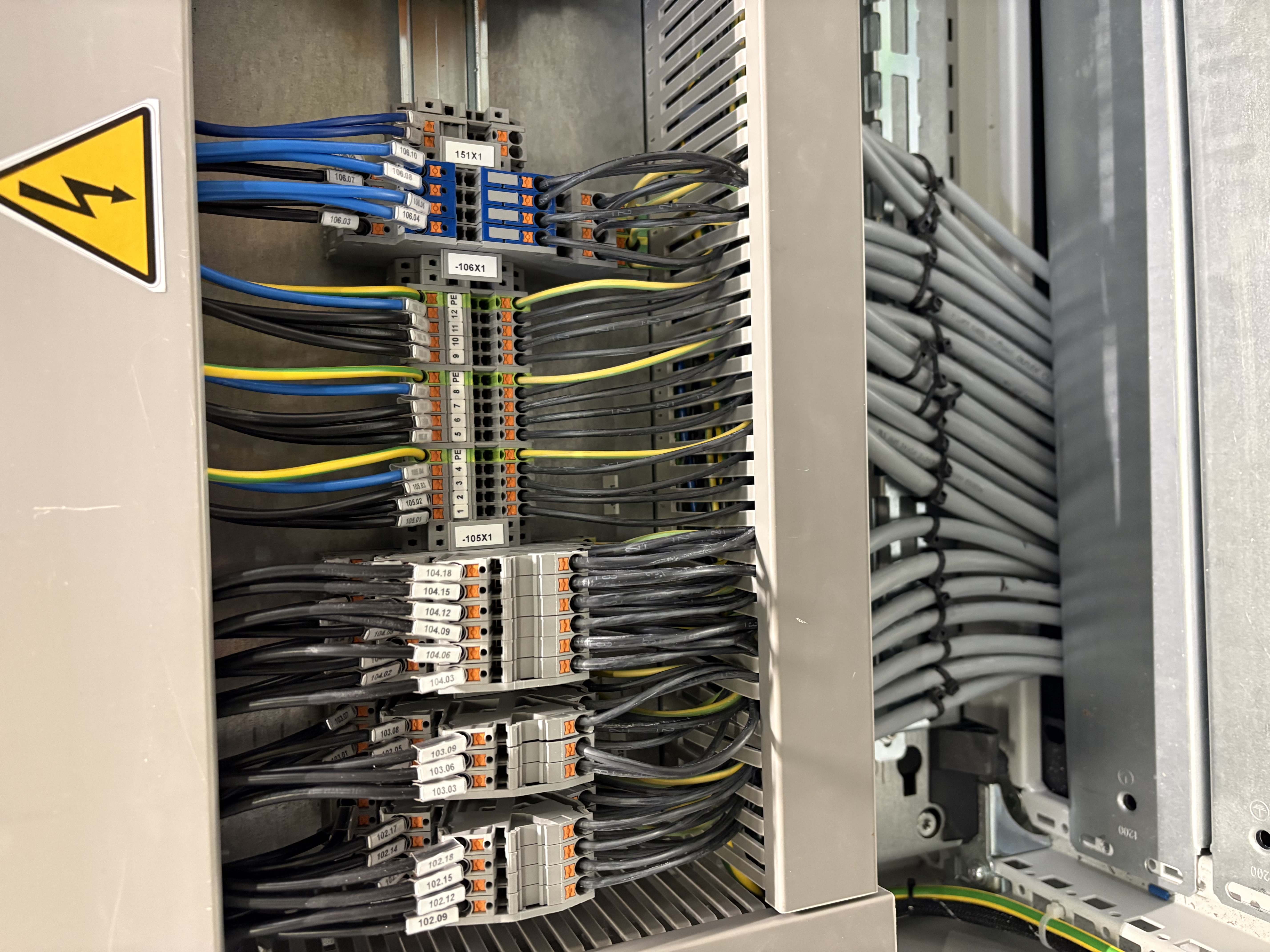 Instalación eléctrica, foto 3 de 4